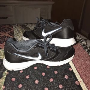 Nike Tennis Shoes